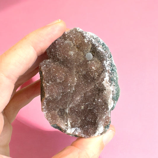 Rainbow Amethyst Cupcake (g)