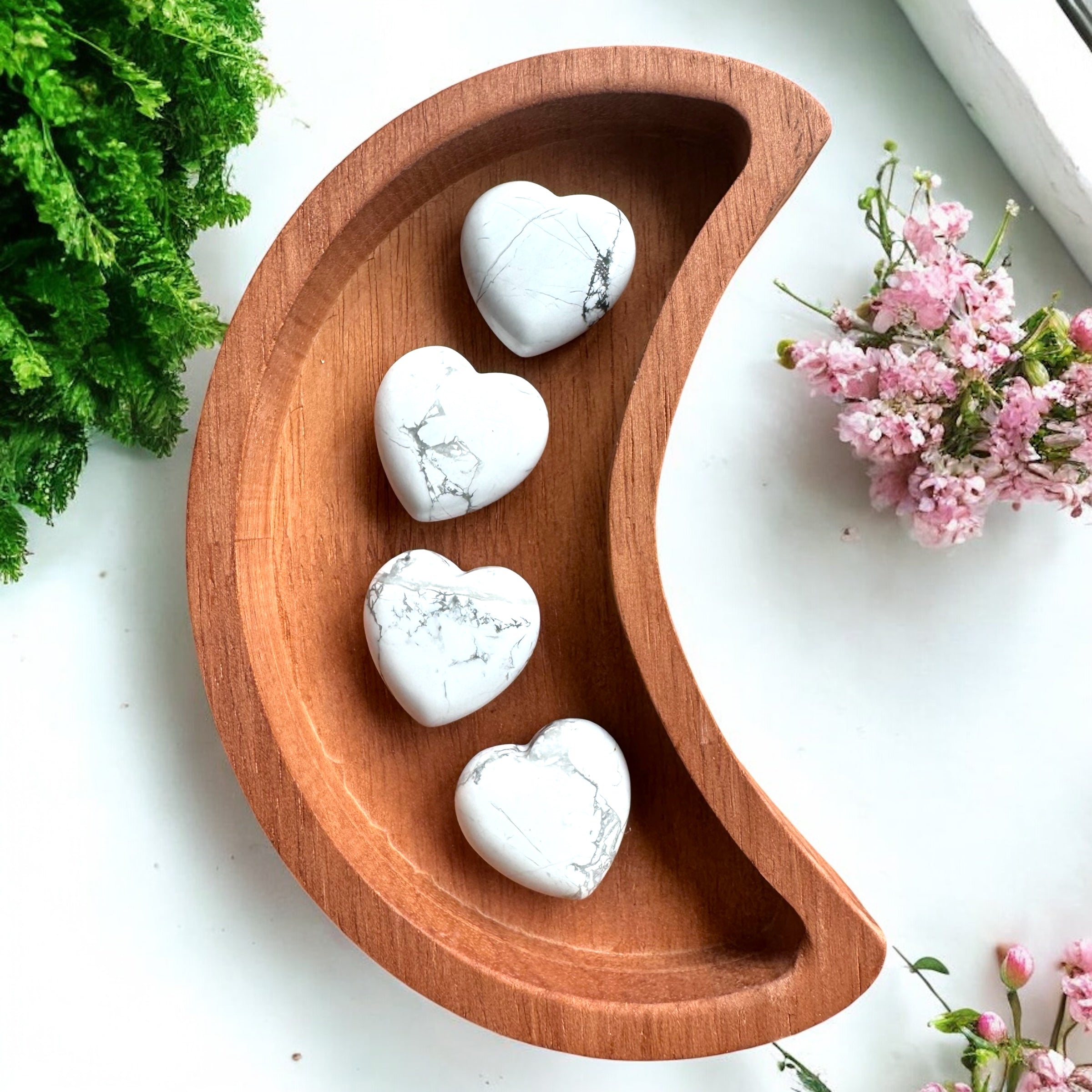 Howlite Heart Carvings – Grounded Crystals