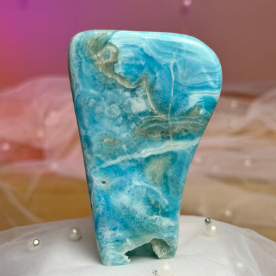 Blue Aragonite and Smithsonite Freefrom