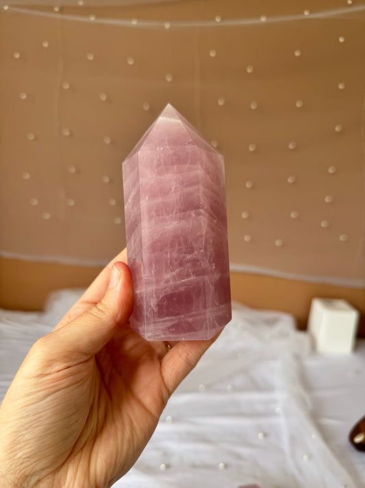 Lavender Rose Quartz Tower (V)