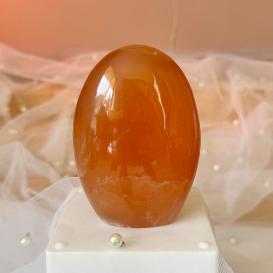 Honey Calcite Freeform (a)
