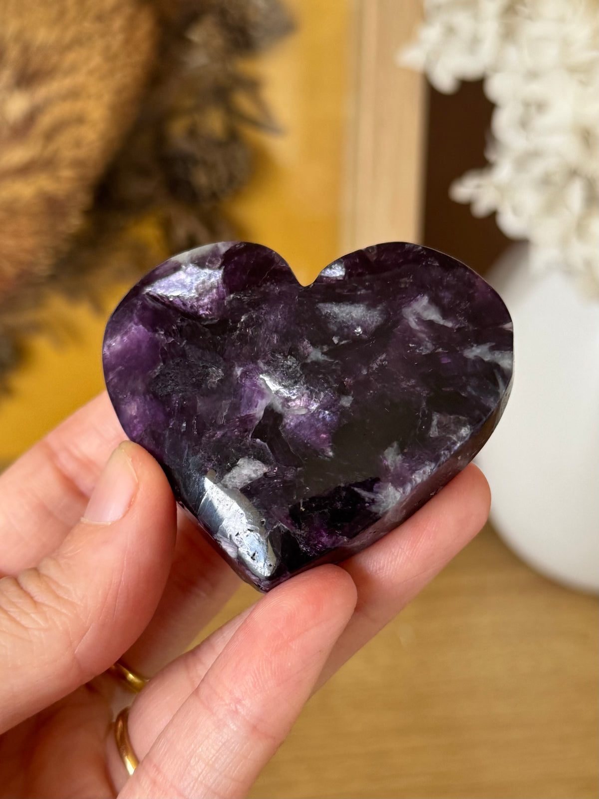 Mica Heart Carving