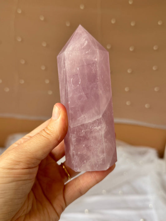 Lavender Rose Quartz Tower (f)