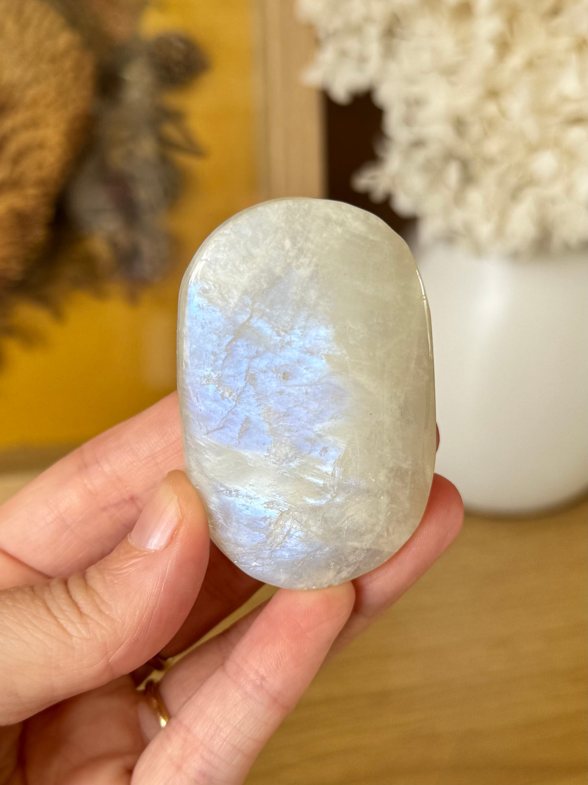 HQ Moonstone Palmstone