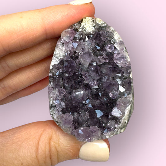 Mini Amethyst Cutbase (h)