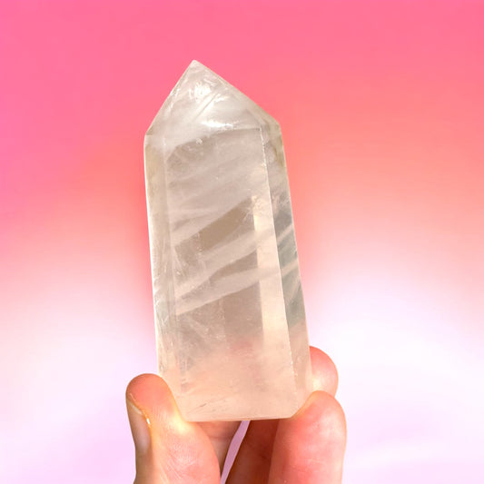 Gemmy Rose Quartz Point (b) 7cm