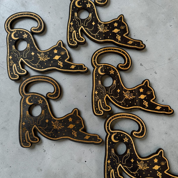 “Biggggg Stretch” Wooden Sphere Stand