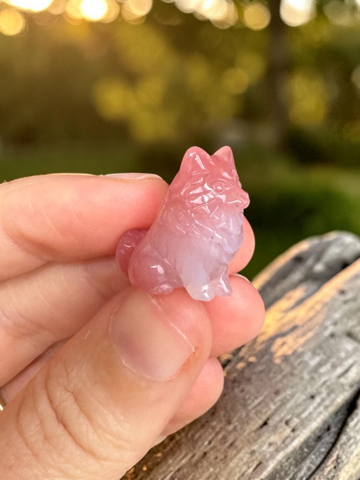 Alashan Agate Mini Wolf Carving
