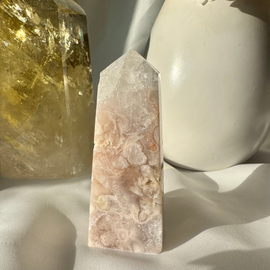 Pink Amethyst and Flower Agate Point (JJ) 8cm
