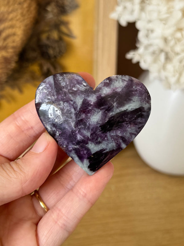 Mica Heart Carving