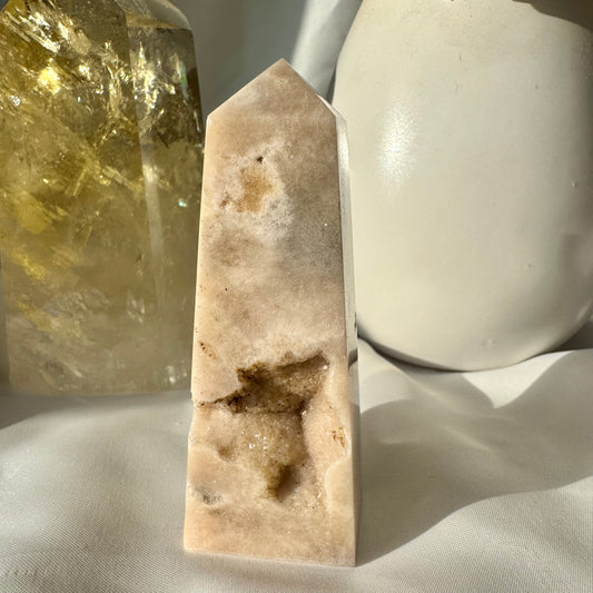 Pink Amethyst and Flower Agate Point (F) 9cm