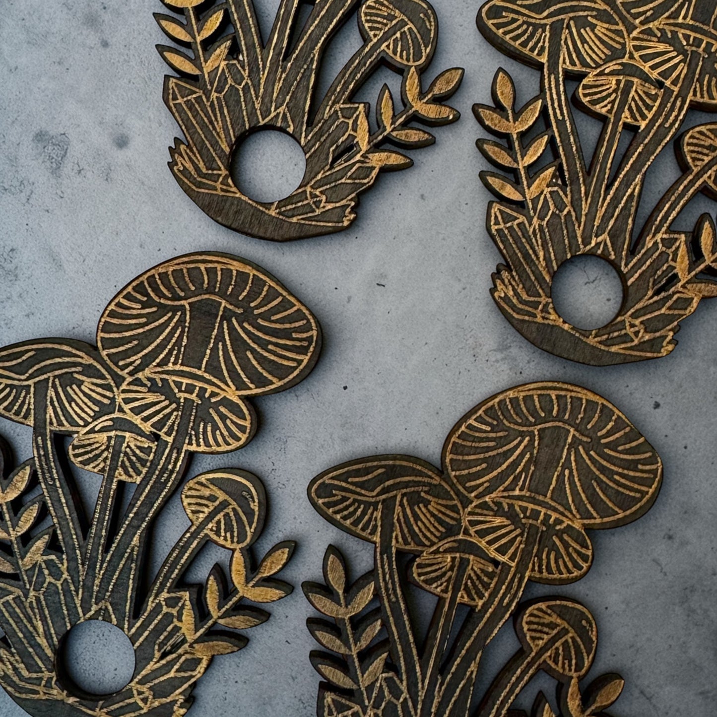 Magic Mushy Sphere Stand