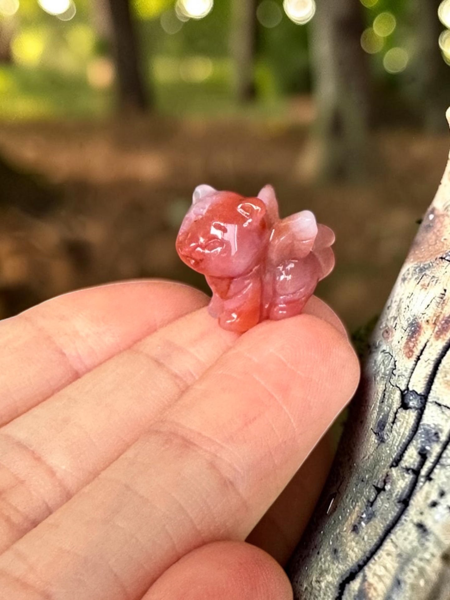 Alashan Agate Mini Flying Kitty Carving