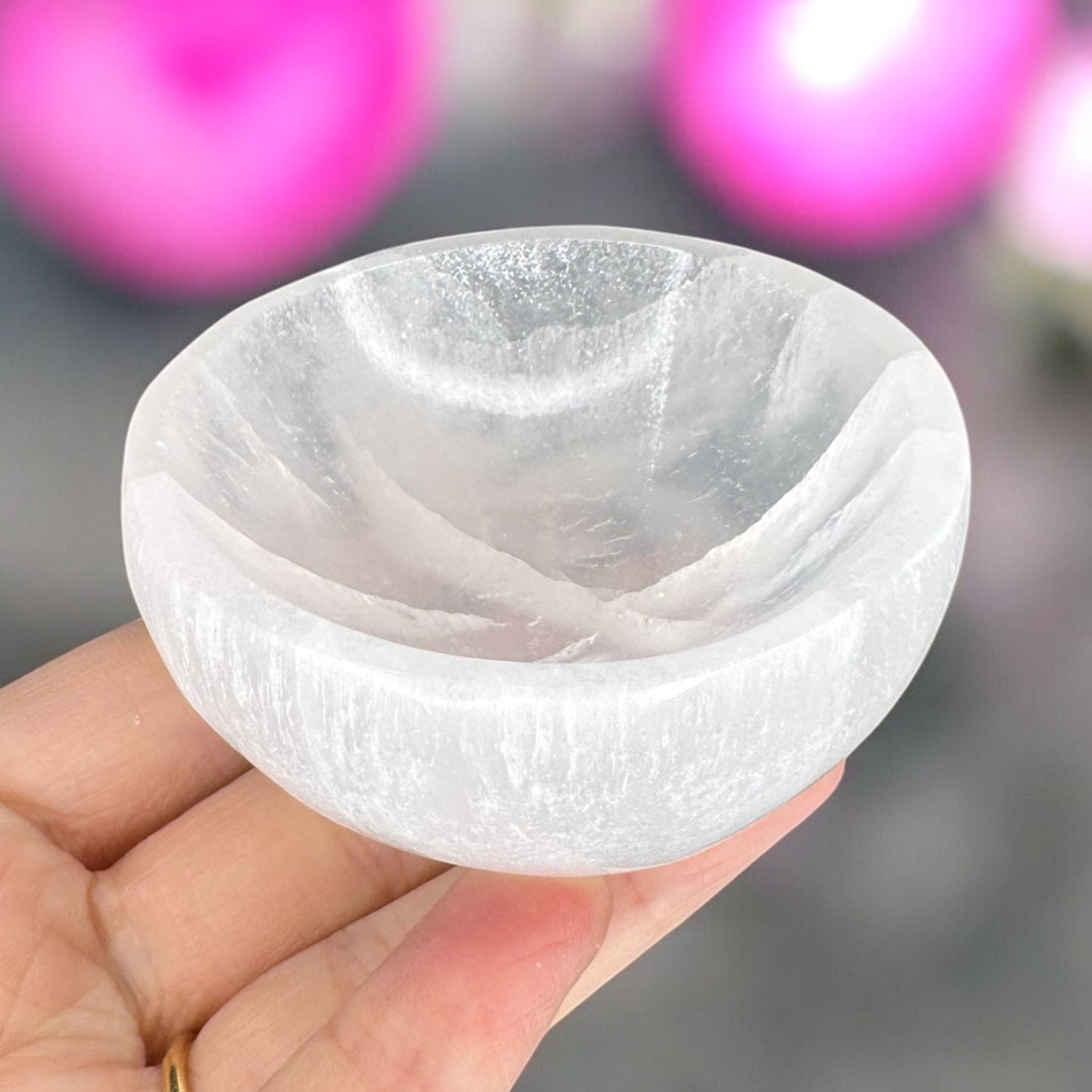 Medium Selenite Bowl (8cm) - Intuitively Chosen