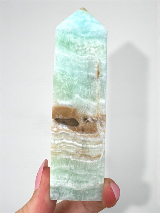 Aragonite Tower 11cm (A)