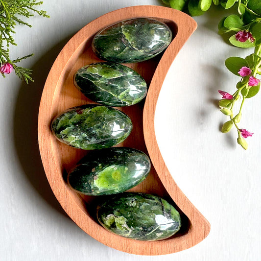Nephrite Shivas | Intuitively Chosen