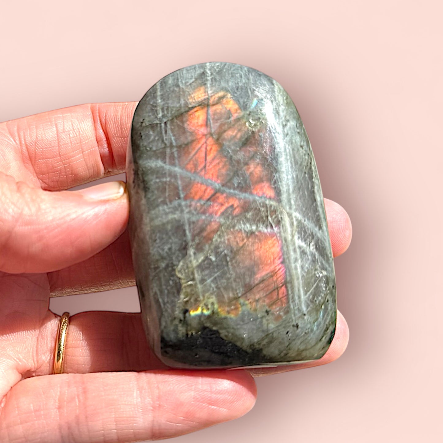 Labradorite Freeform (doesn’t stand)