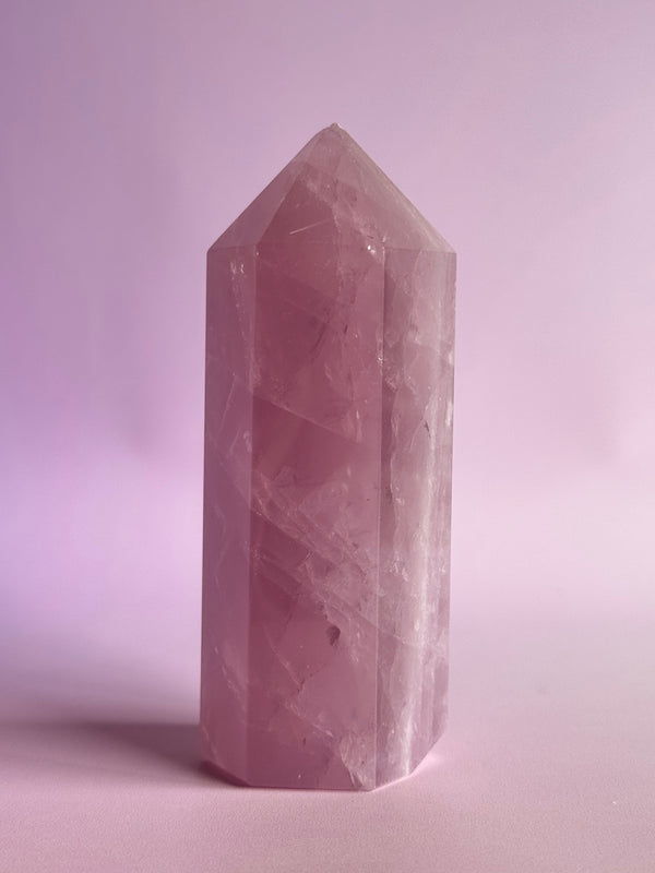 Lavender Rose Quartz Tower (z) Chipped tip
