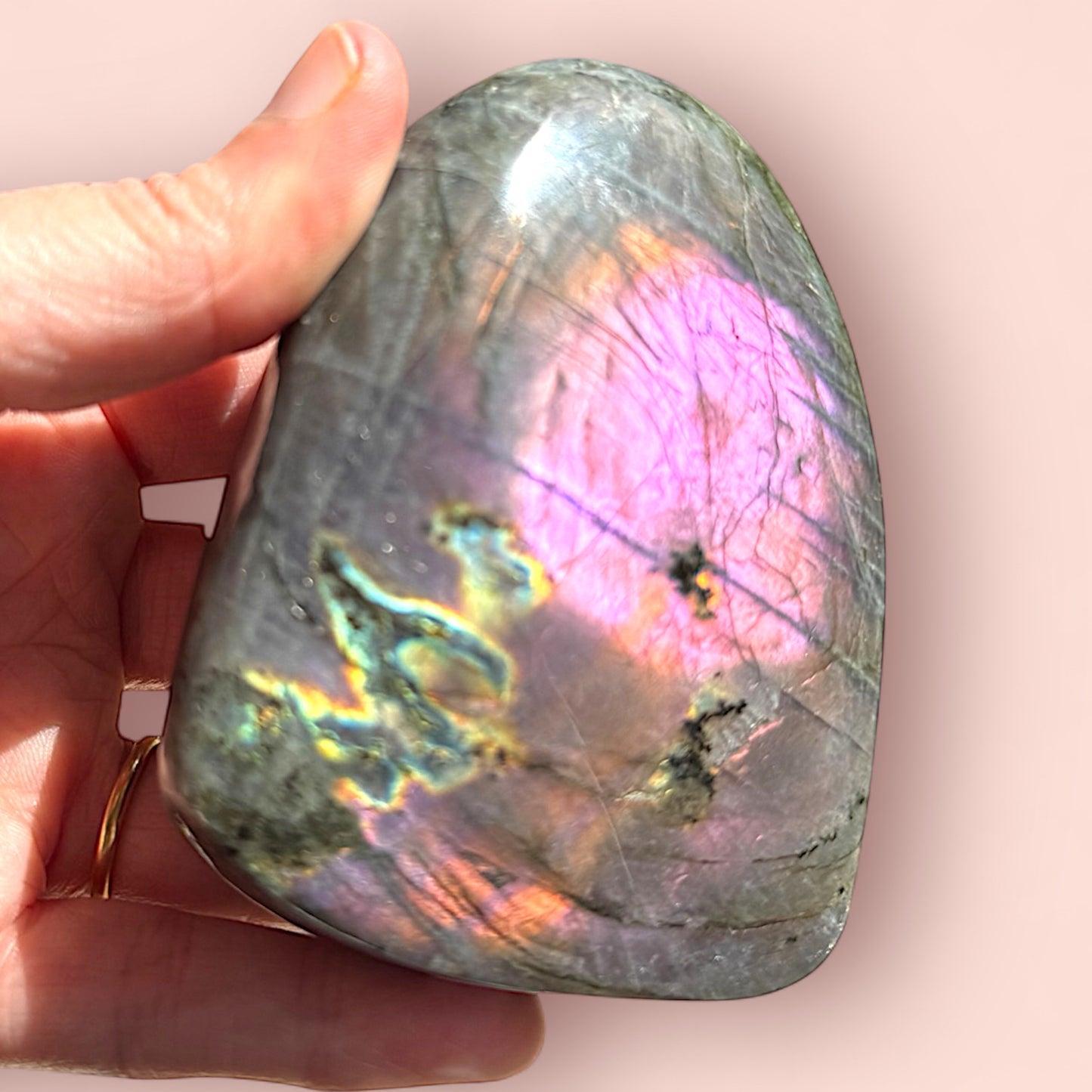 Labradorite Freeform (doesn’t stand)