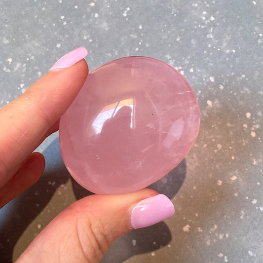 Rose Quartz Palmstone (c)