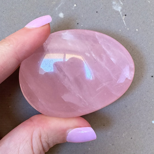 Rose Quartz Palmstone (b)