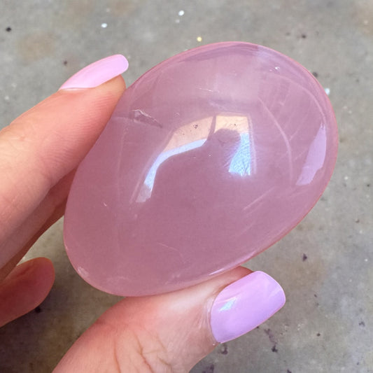 Rose Quartz Palmstone (g)