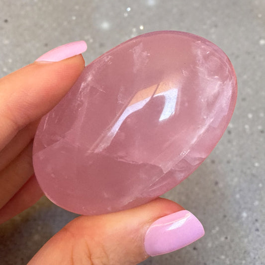 Rose Quartz Palmstone (b)