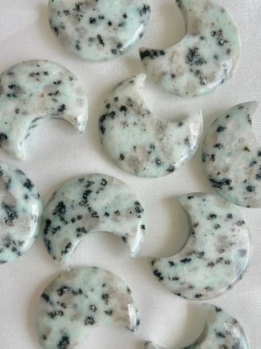 Kiwi Jasper Moon Carving
